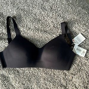 Lululemon bra - adjustable. Size 32D